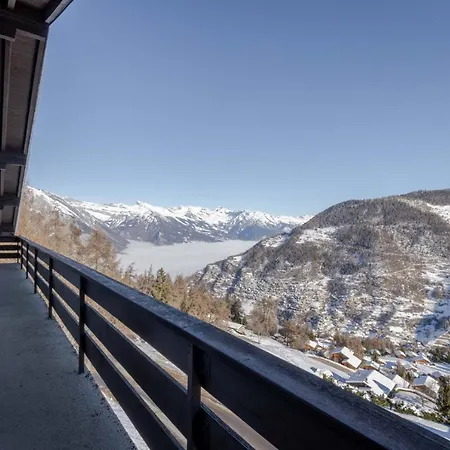 Penthouse Croix De Coeur