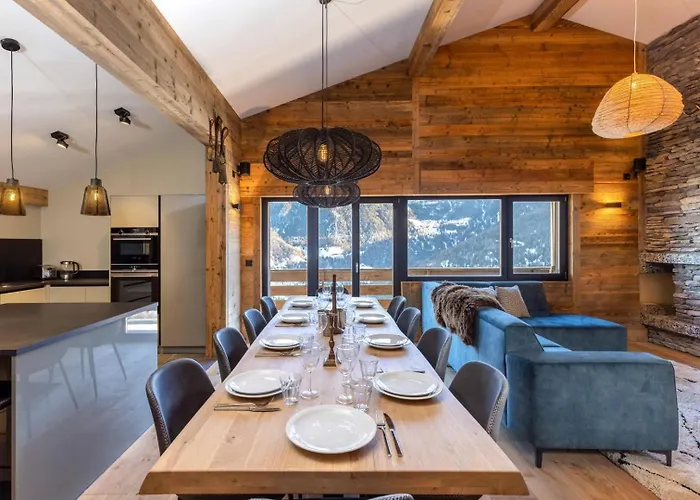 Penthouse Croix De Coeur *