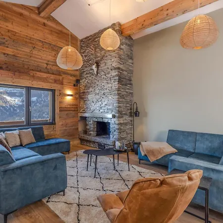 Penthouse Croix De Coeur Apartment